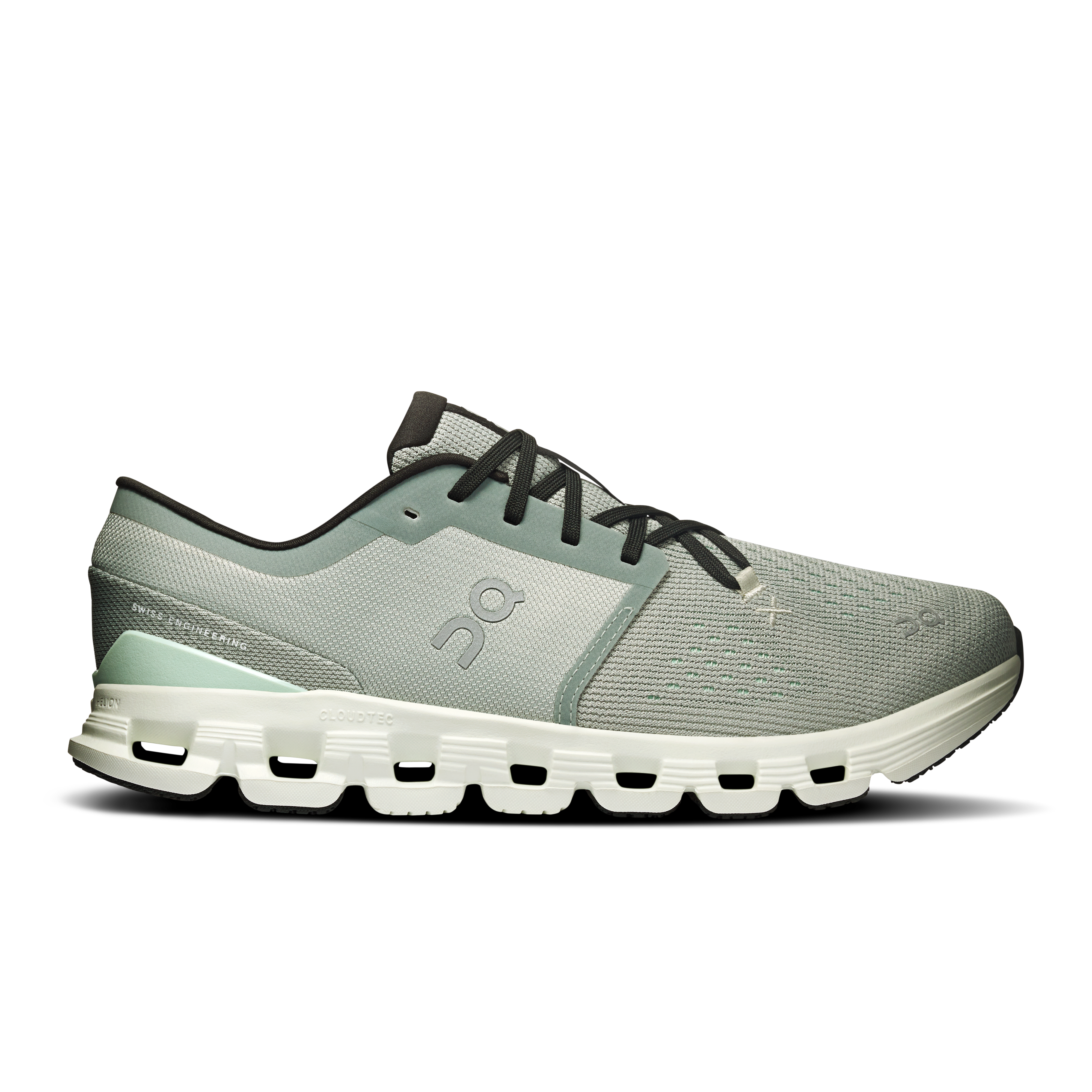 Cloud X 4 cross-training shoe On men tin iceberg side 3ME30044422