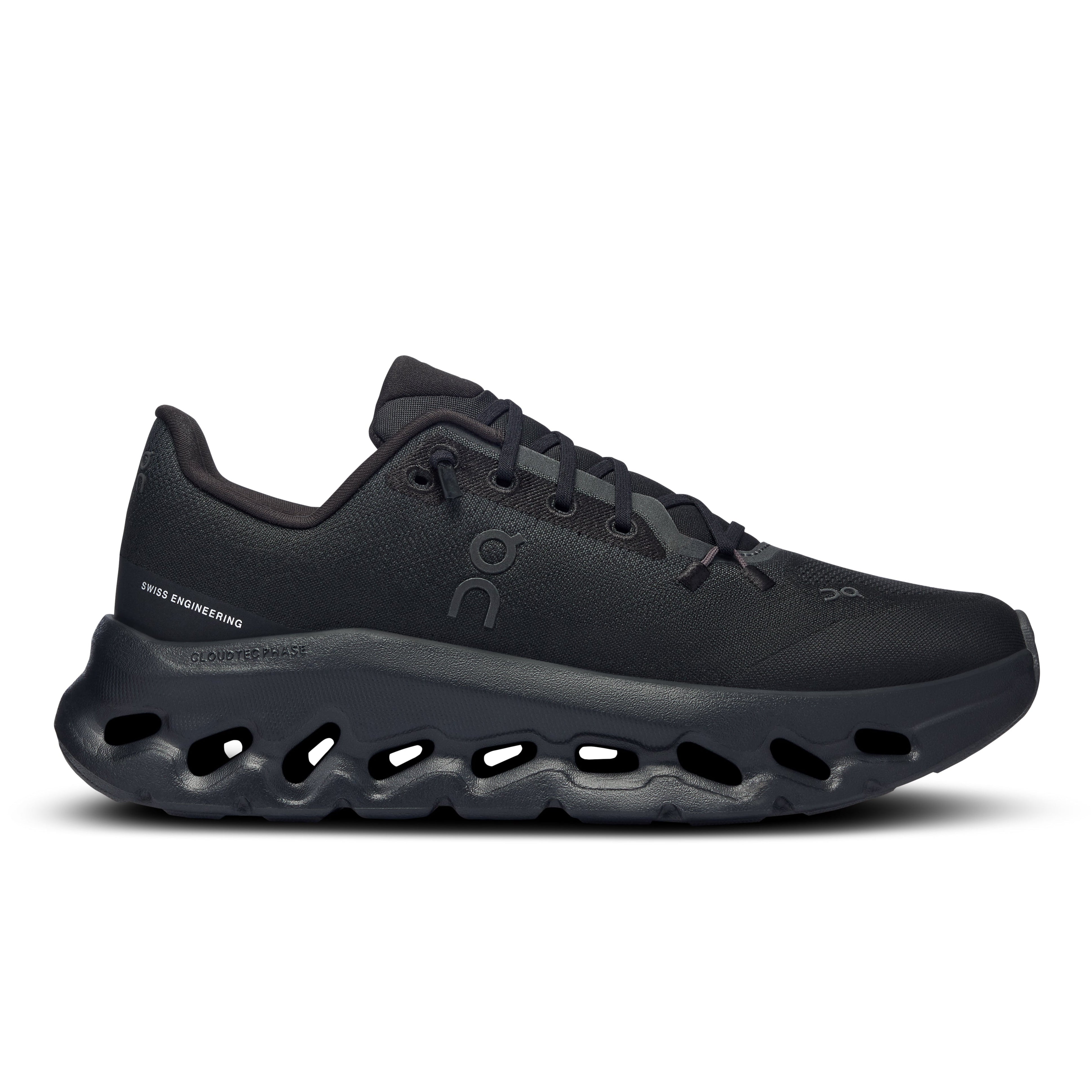 Cloudtilt slip-on sneaker women On black side 3WE10050264