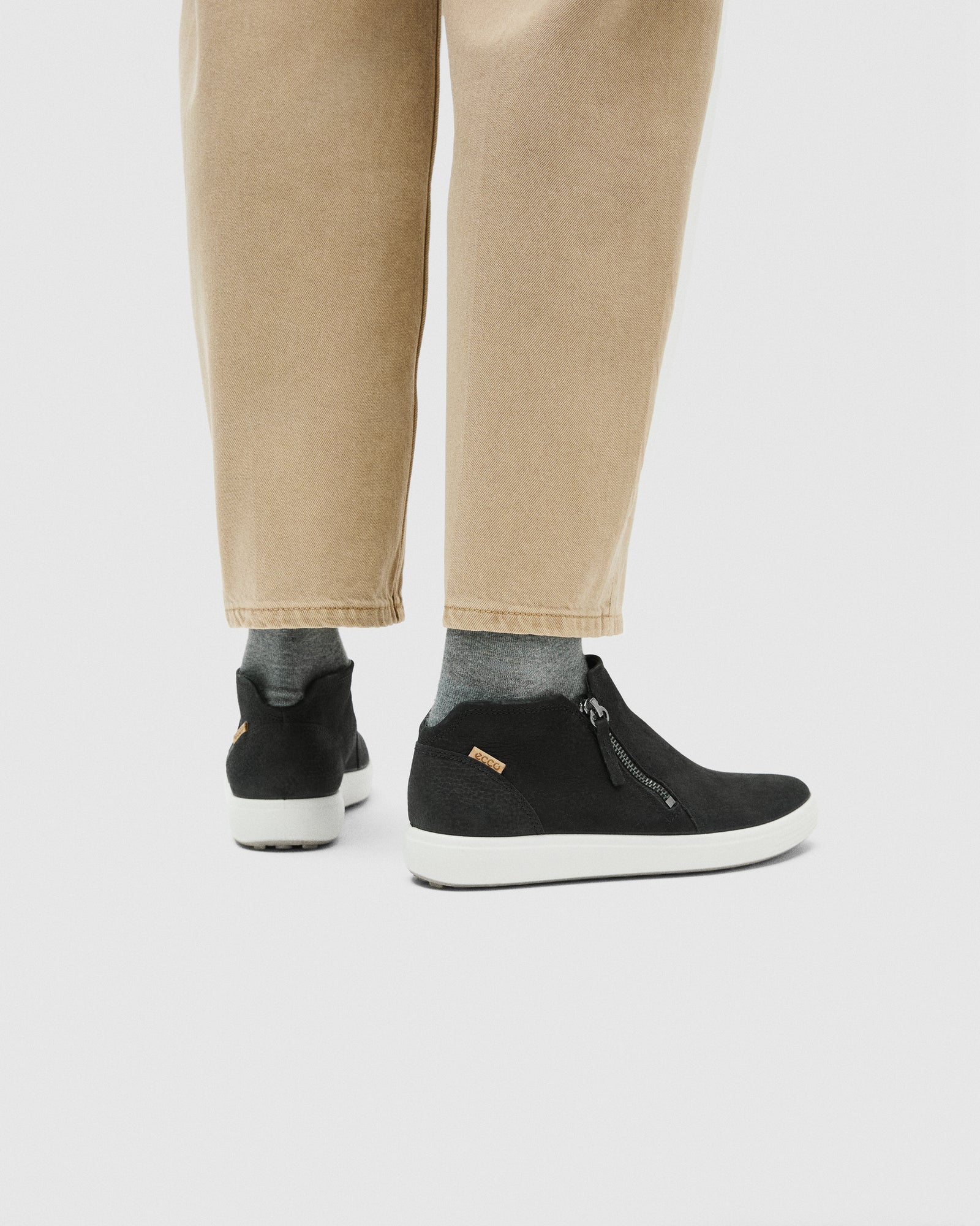 *NEW* Soft 7 Mid Zip Sneaker (Women)