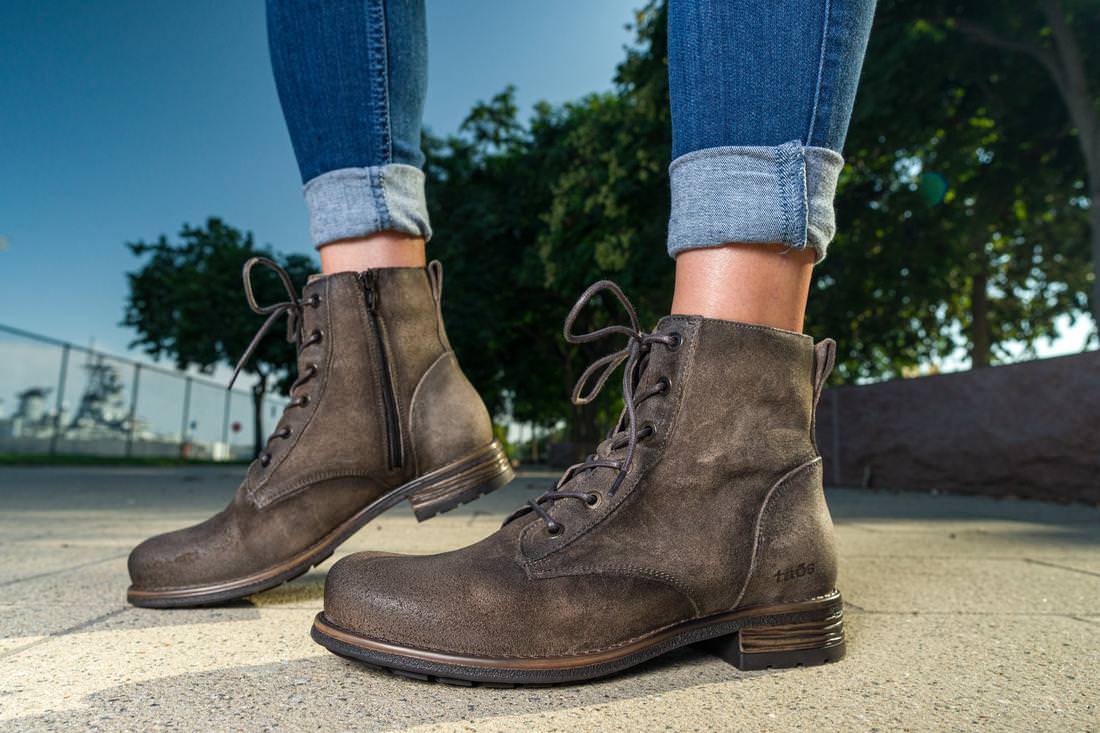 boot camp taos women smoke model