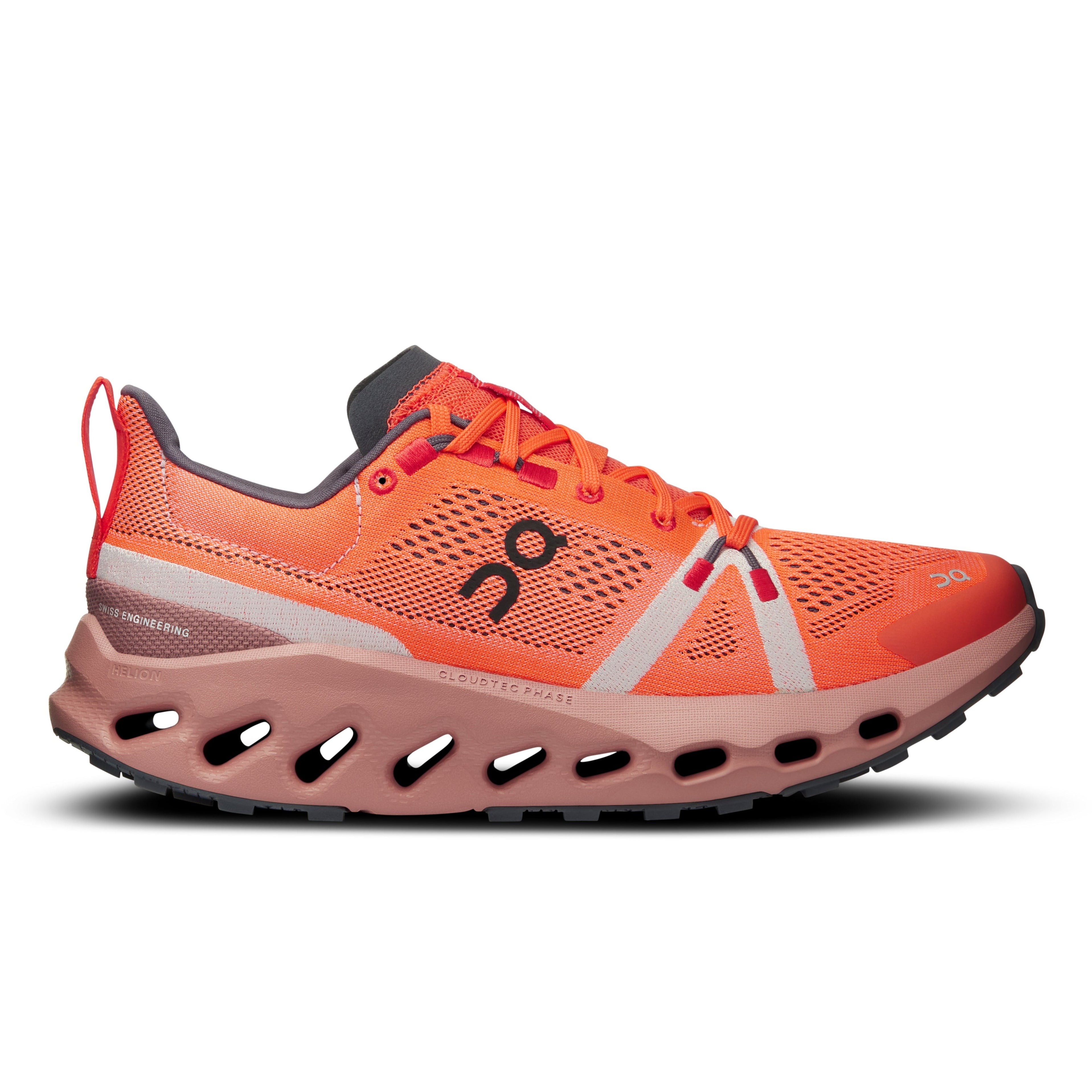 Cloudsurfer Trail running shoe On men flame dustrose side