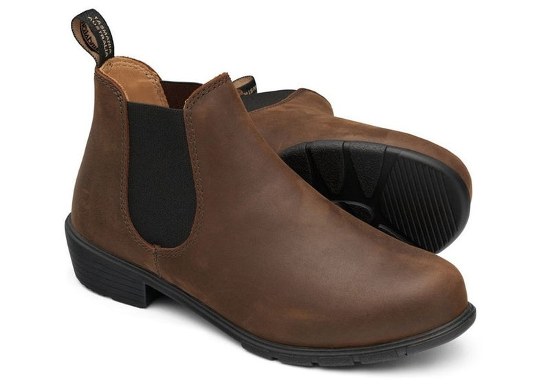 blundstone low heel boot 1970 antique brown pair bottom sole