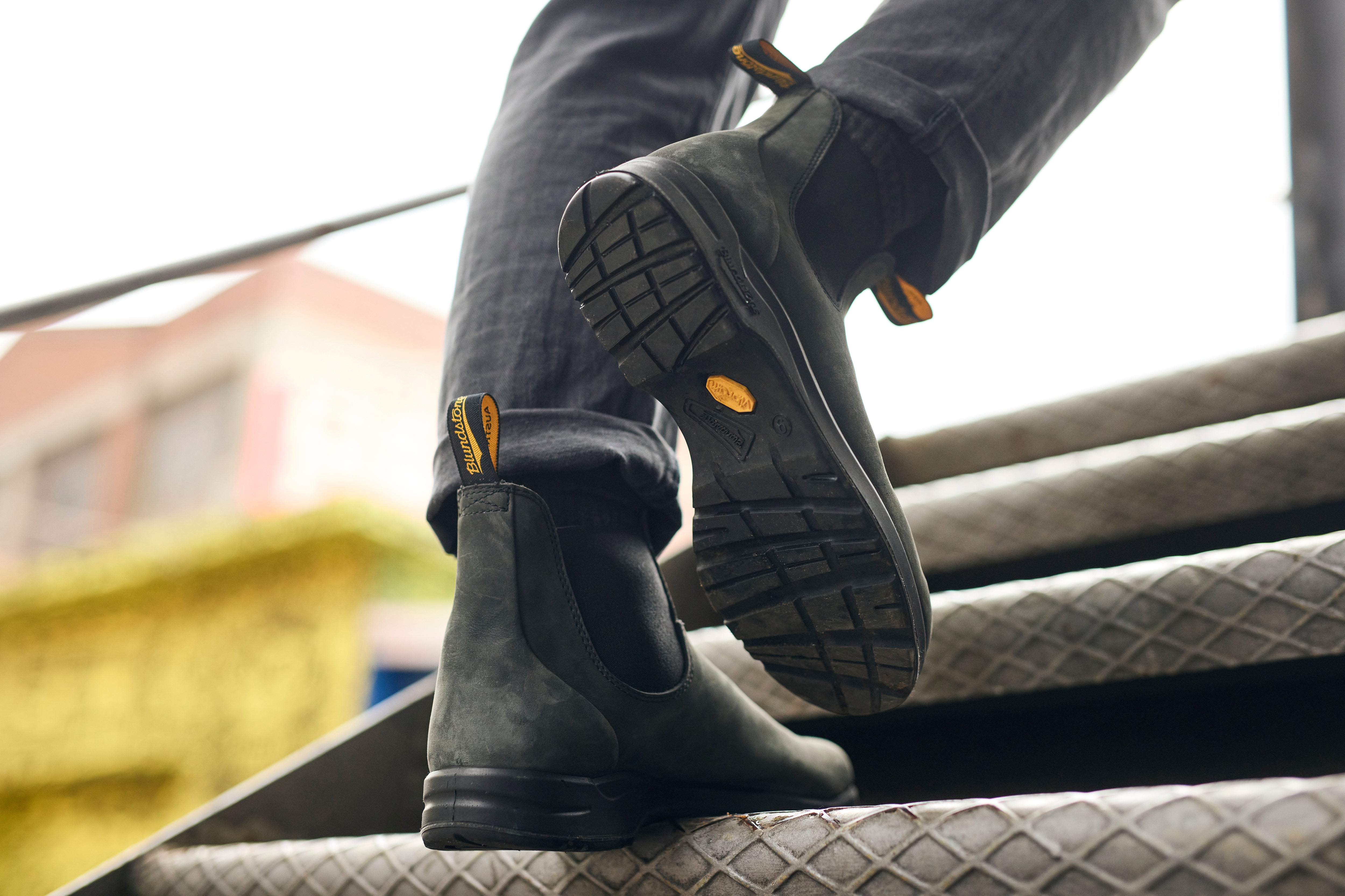 ムーンダストフォールズ Blundstone #2055 - All-Terrain Boot (Rustic Black)